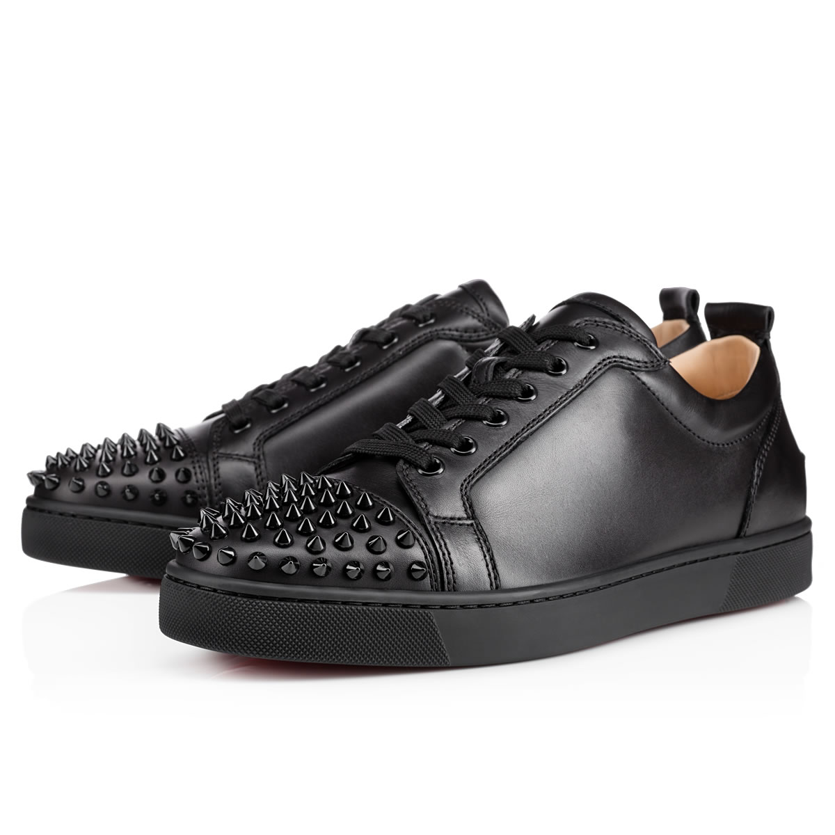 Black Men\'s Christian Louboutin Louis Junior Spikes Low Top Sneakers | oXo17Ymf